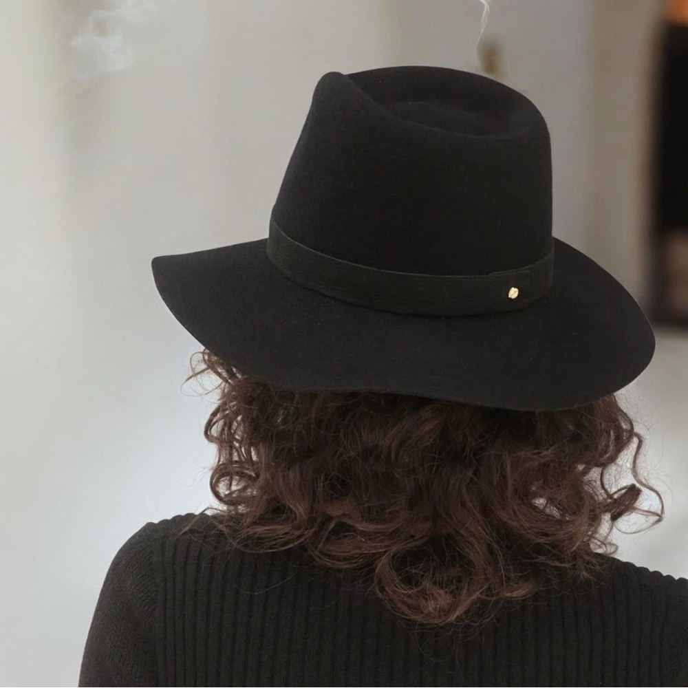 Janessa Leone Ross Fedora Hat in Black Size S